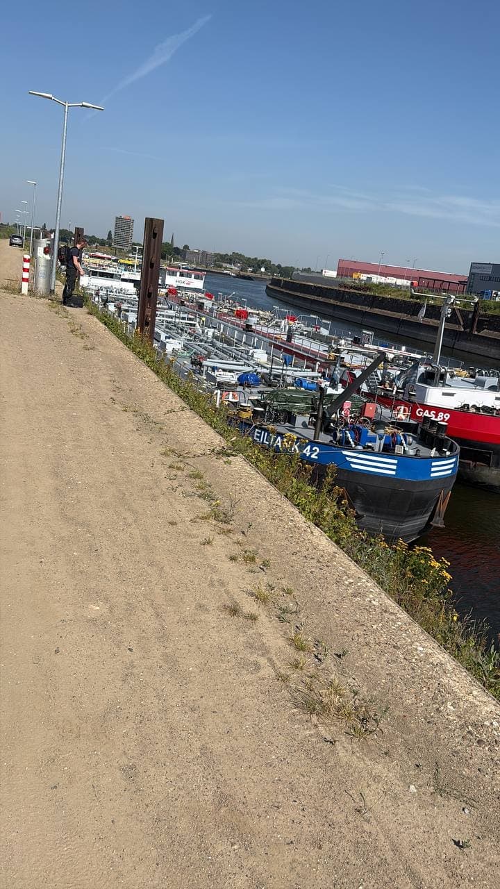 Klimaanlage auf Binnentankschiff in Duisburg - Projektbild